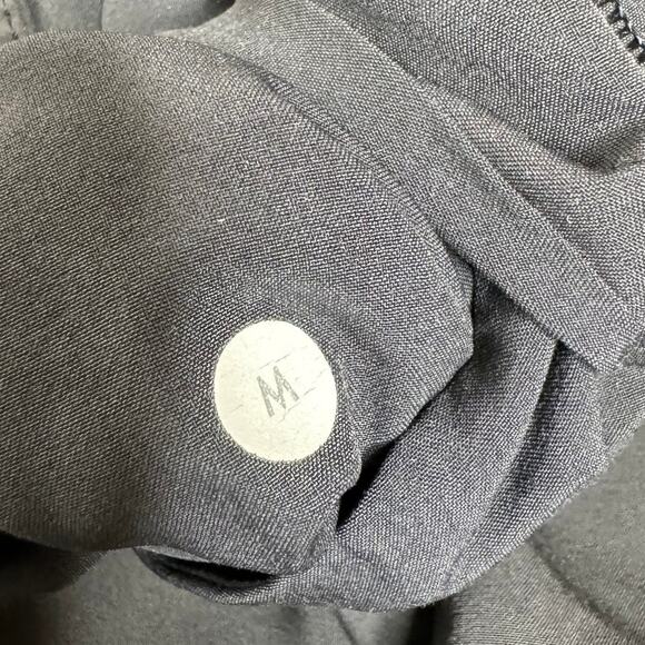 Lululemon THE Short Linerless 11" Black Activewear Men's Size M - Picture 8 of 8